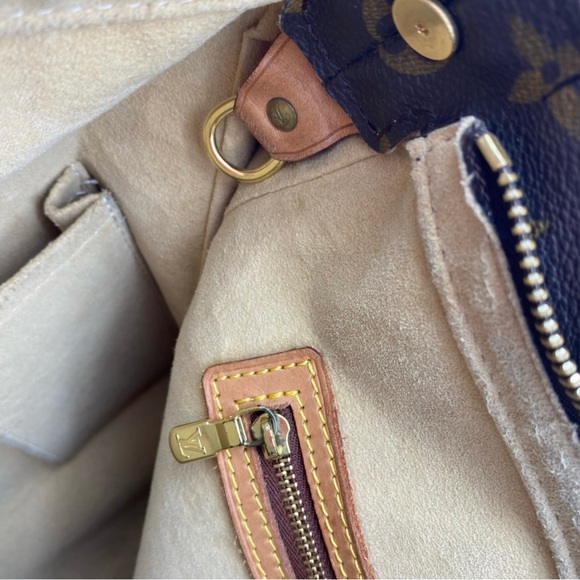 Sale! Louis Vuitton Looping GM - Picture 16 of 16